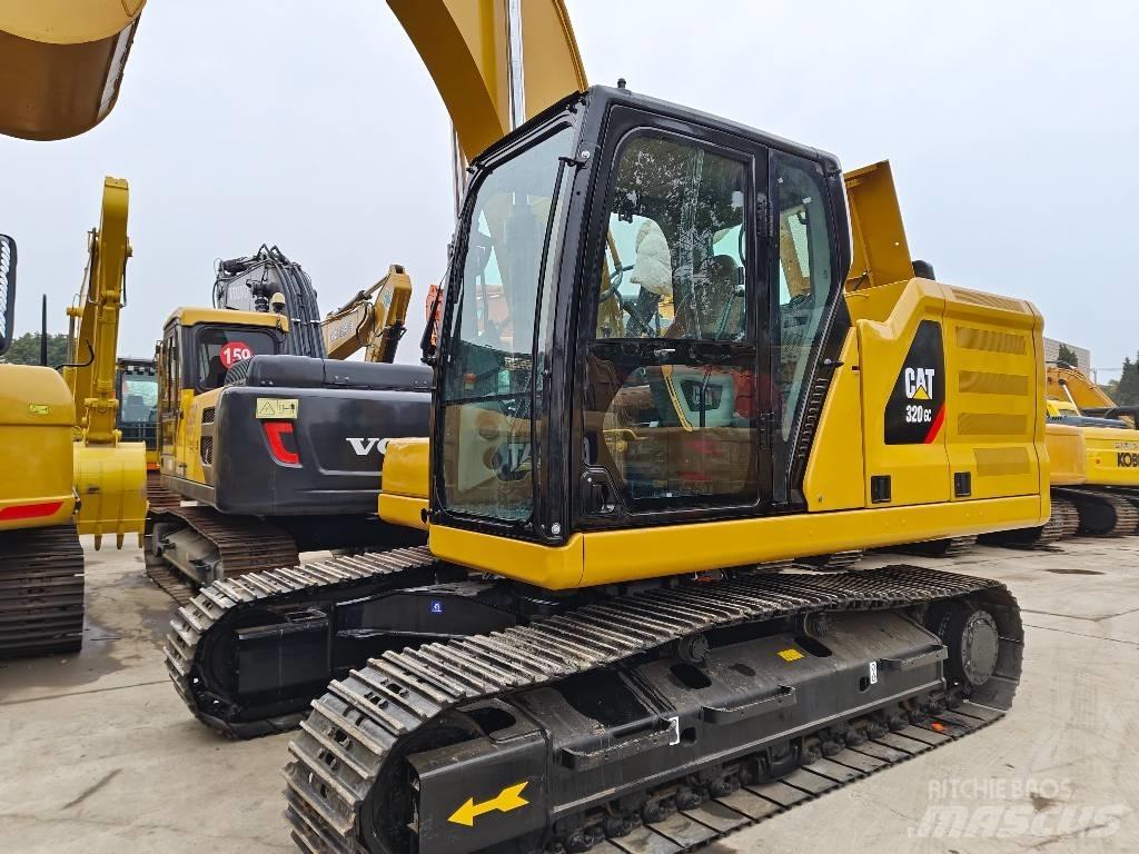 CAT 320 GC Bageri guseničari