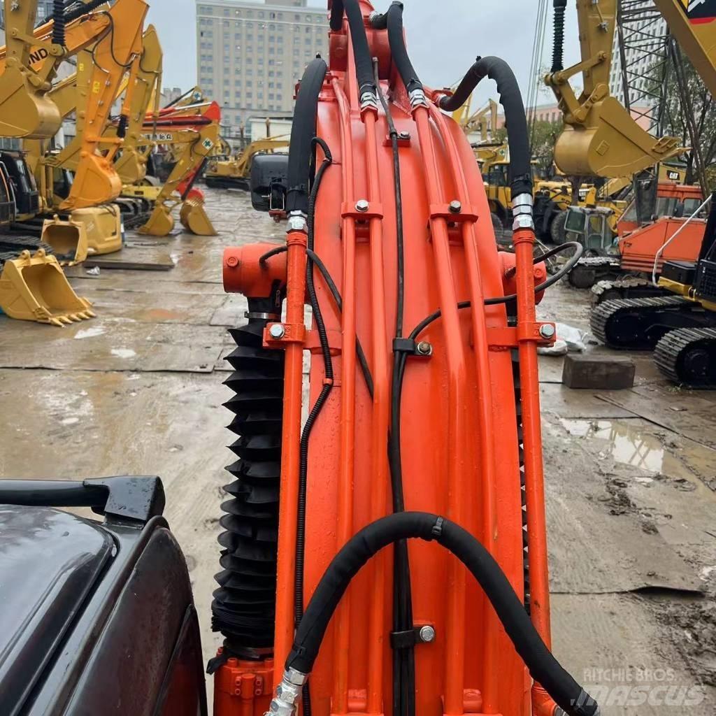 Hitachi ZX 120 Bageri guseničari