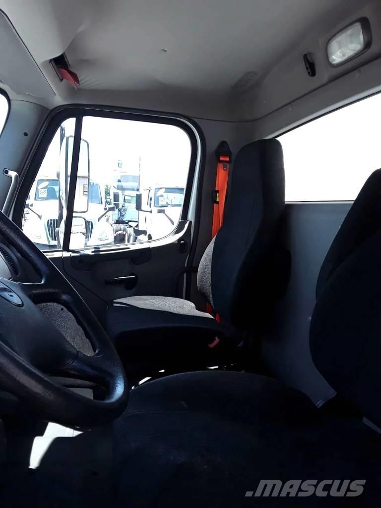 Freightliner M2 Kamioni za prevoz pića