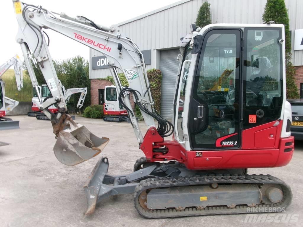 Takeuchi TB235-2 Mini bageri < 7t