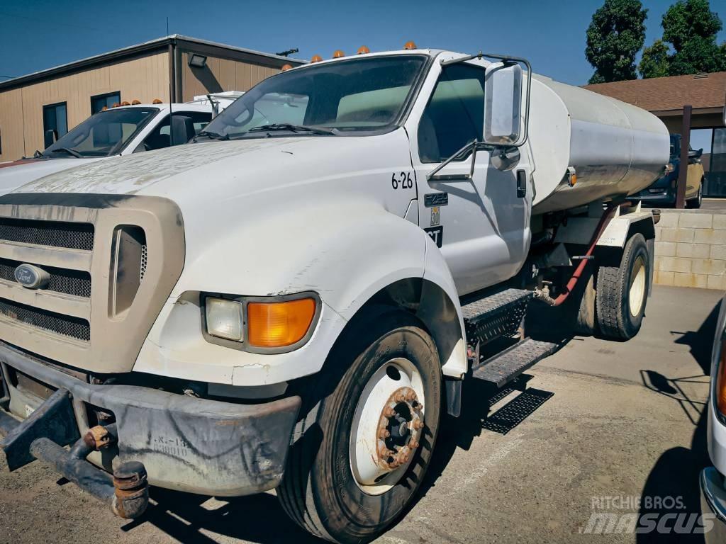 Ford F 750 XL SD Kamioni za vodu