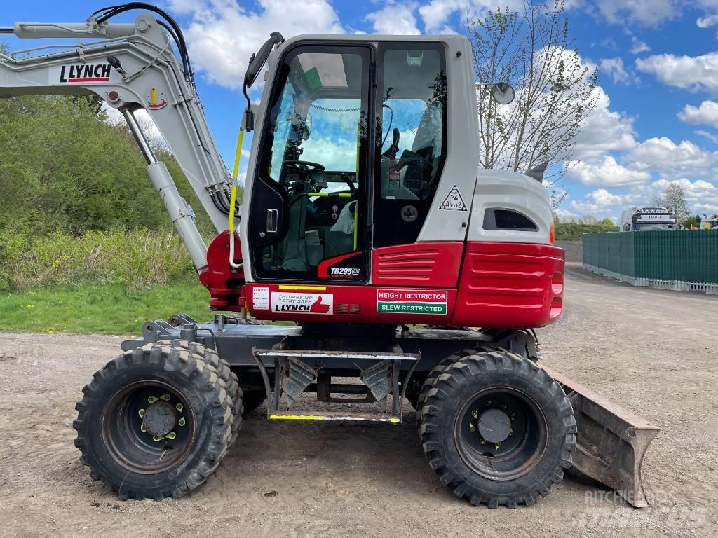 Takeuchi TB 295 W Bageri točkaši
