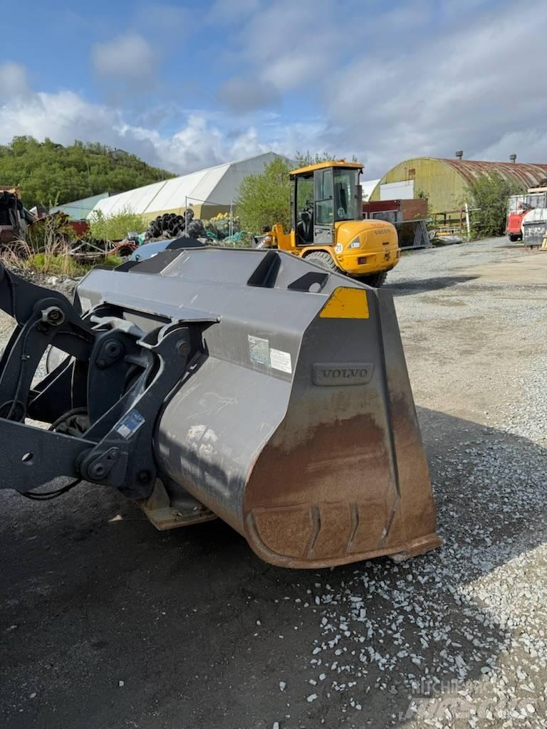 Volvo L 70 H Utovarivači na točkove