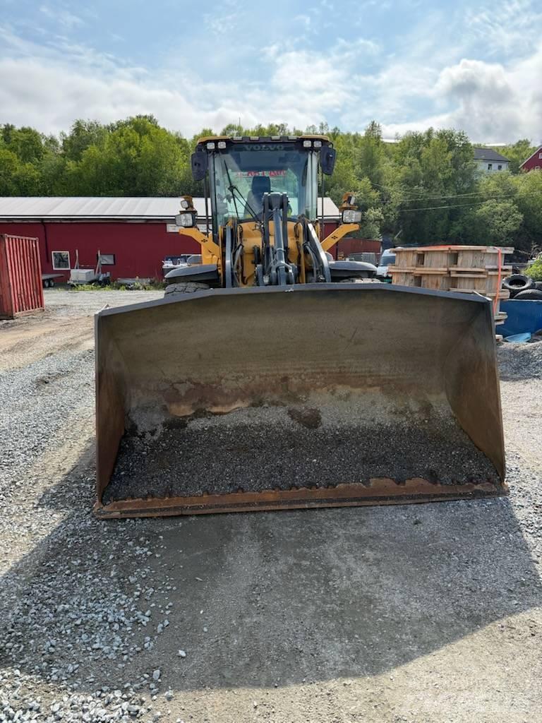 Volvo L 70 H Utovarivači na točkove