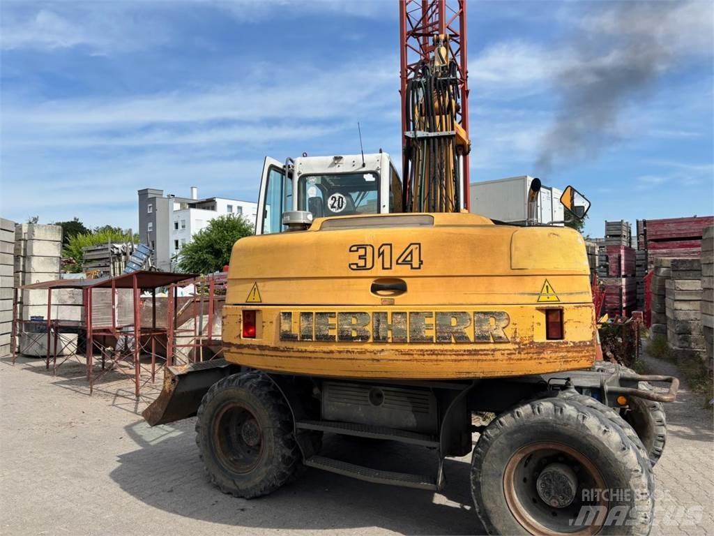 Liebherr A 314 Bageri točkaši