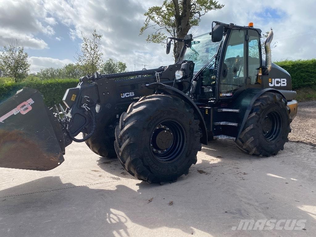 JCB TM420s Poljoprivredni teleskopski utovarivači