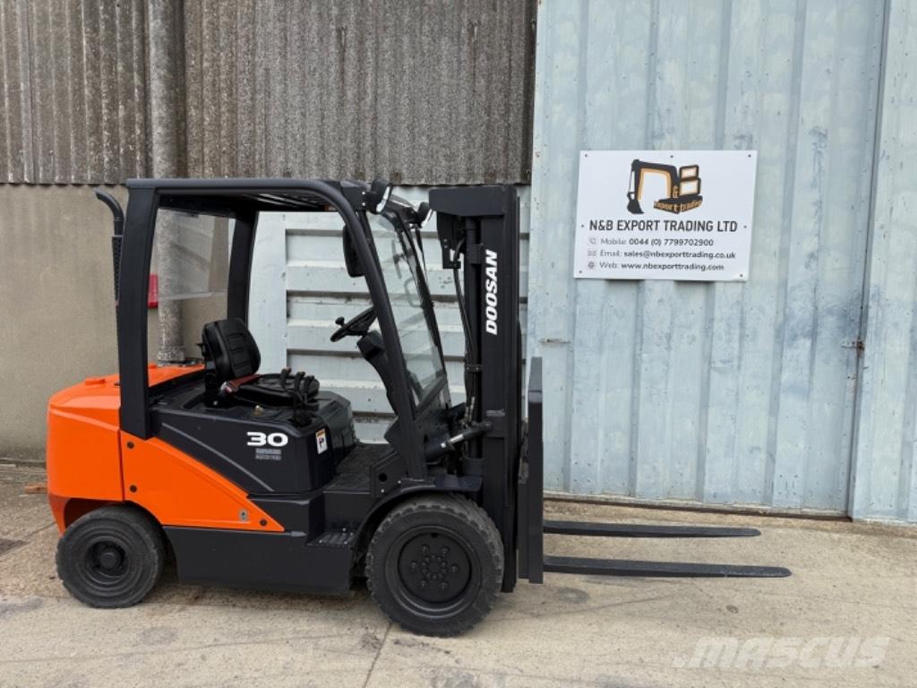Doosan D 30 Dizelski viljuškari