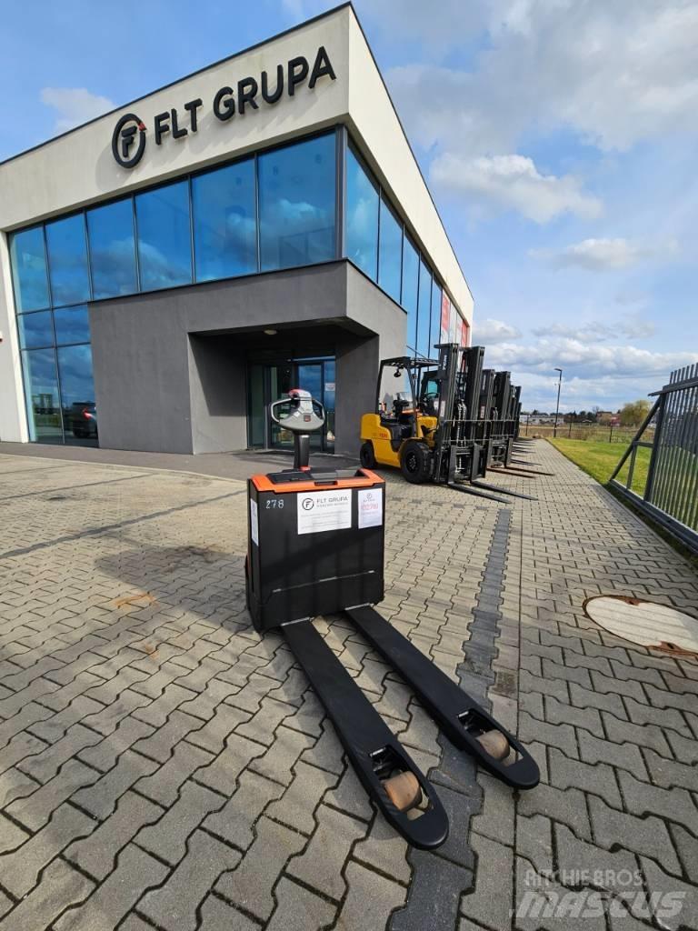 BT LWE140 Ručni električni viljuškar