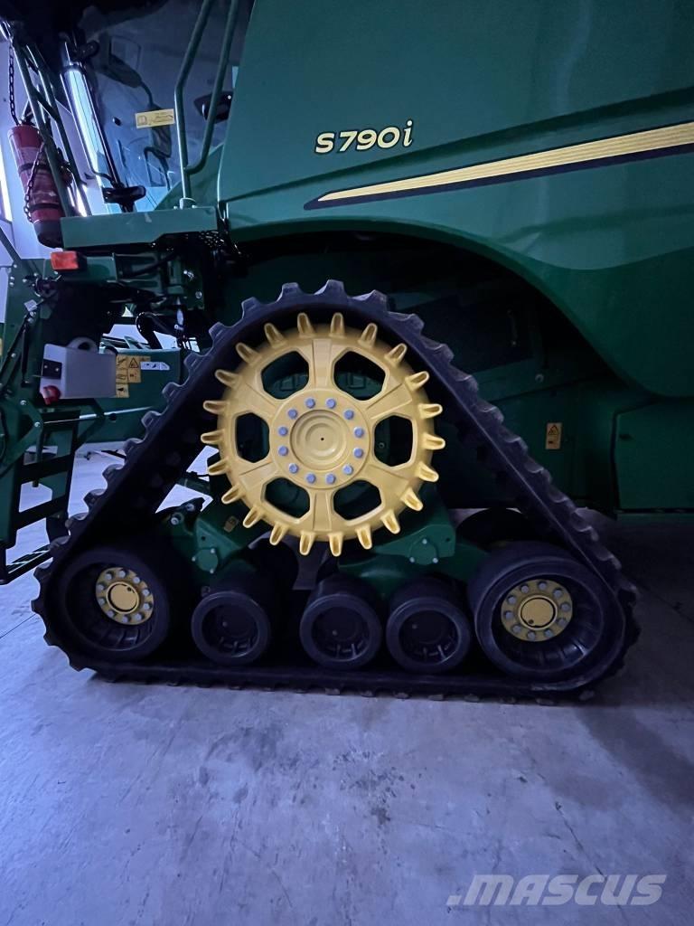 John Deere S790 i Kombajni
