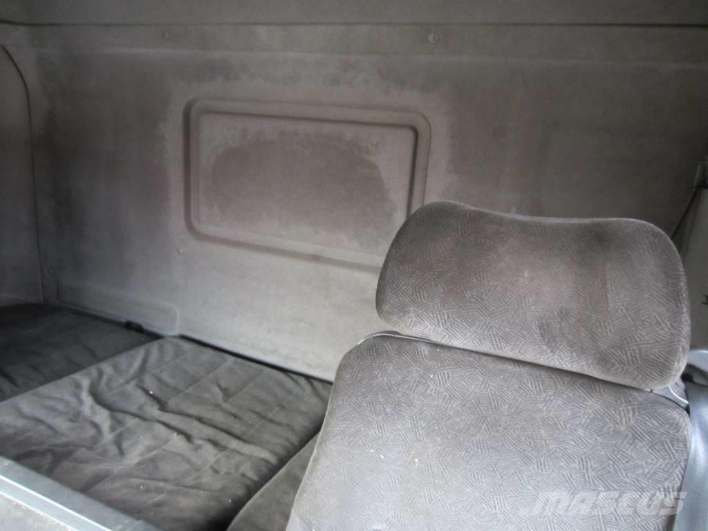 Scania P124 4X2 3700 Tegljači