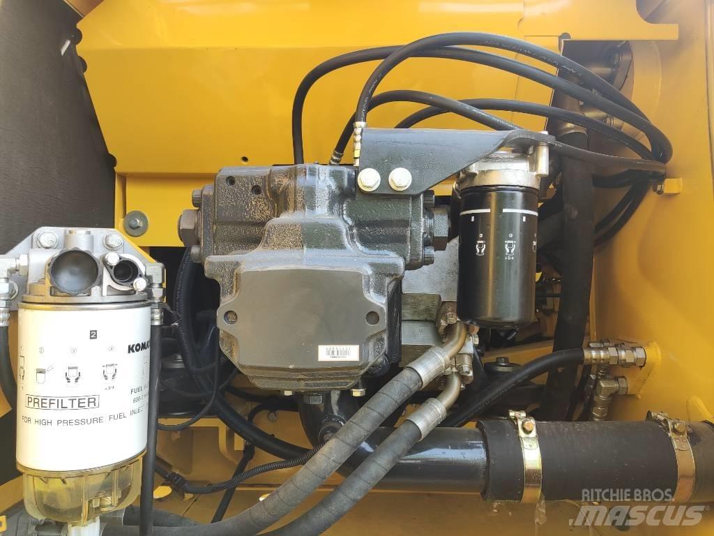 Komatsu PC 200-8 Bageri guseničari