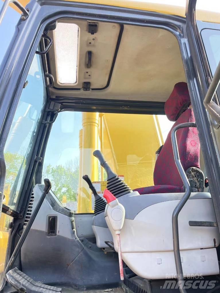 Komatsu PC 220-7 Bageri guseničari