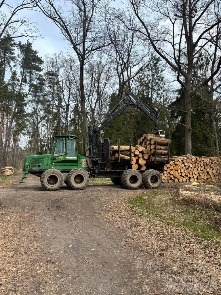 John Deere 1110 D Forvarderi