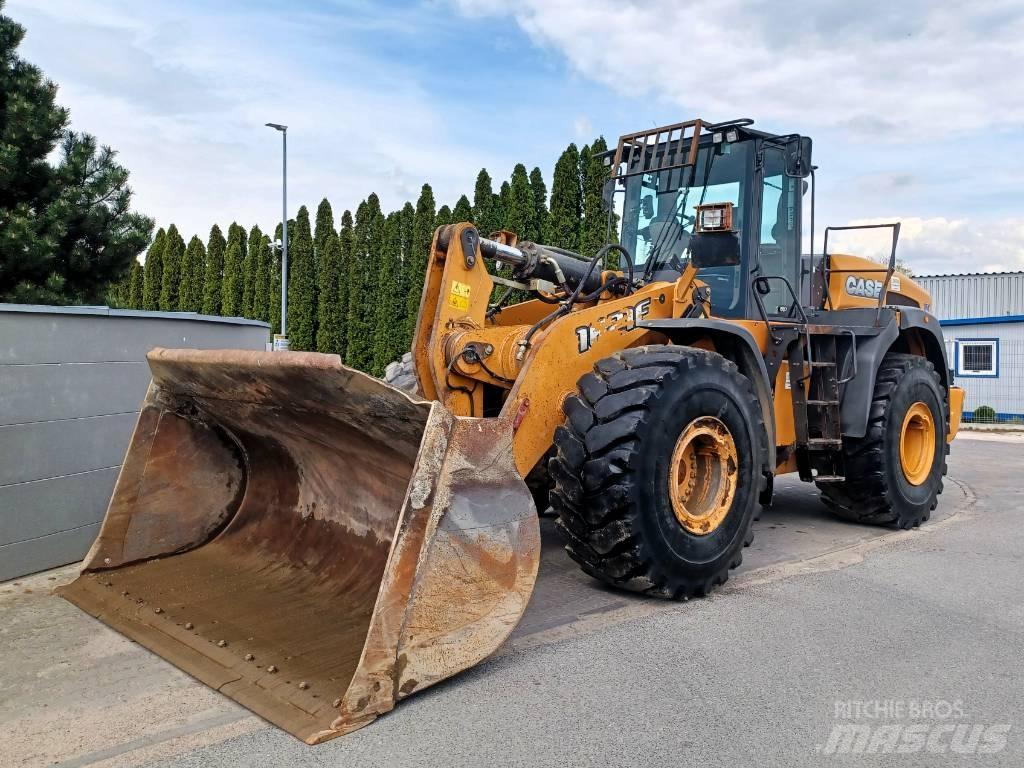 CASE 1021 F Utovarivači na točkove