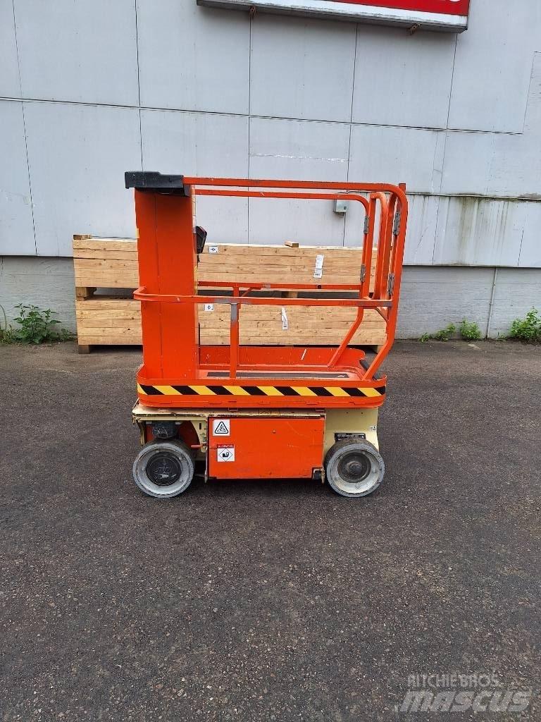 JLG 1230 ES Makazaste platforme