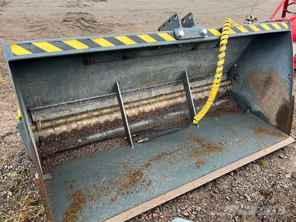 Stark HK1000 Posipači soli i peska