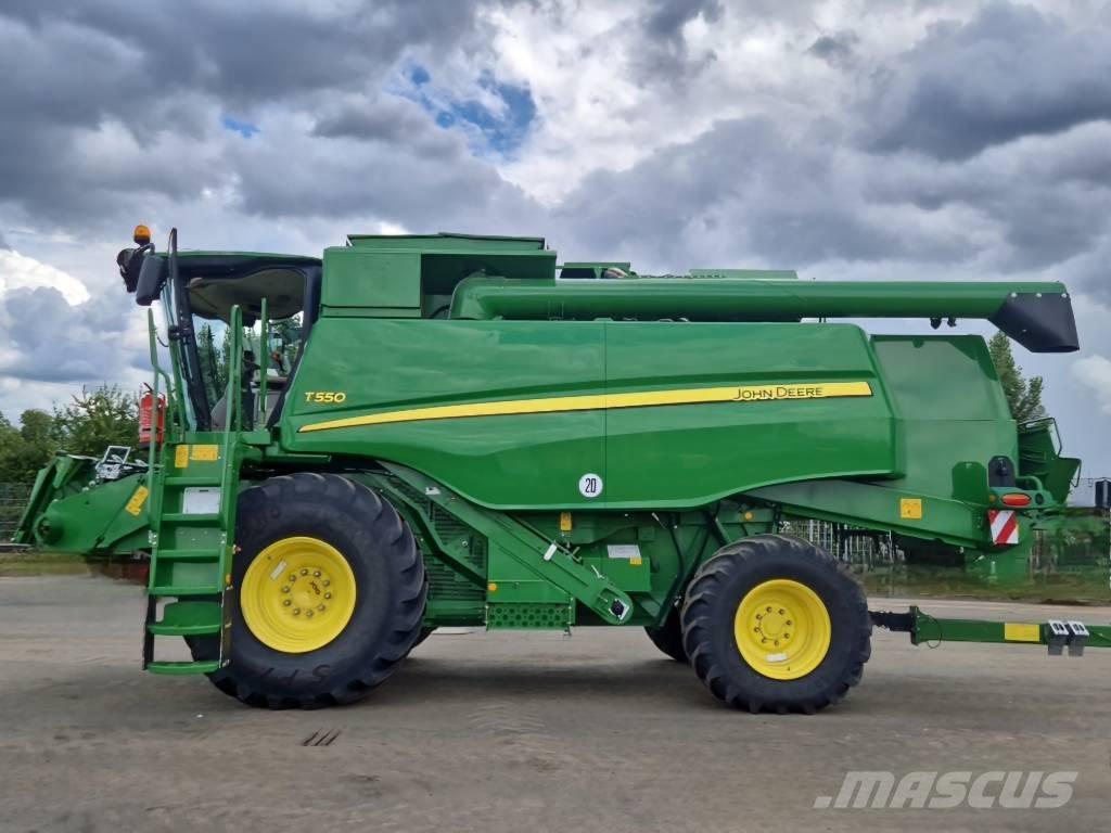 John Deere T 550 Kombajni