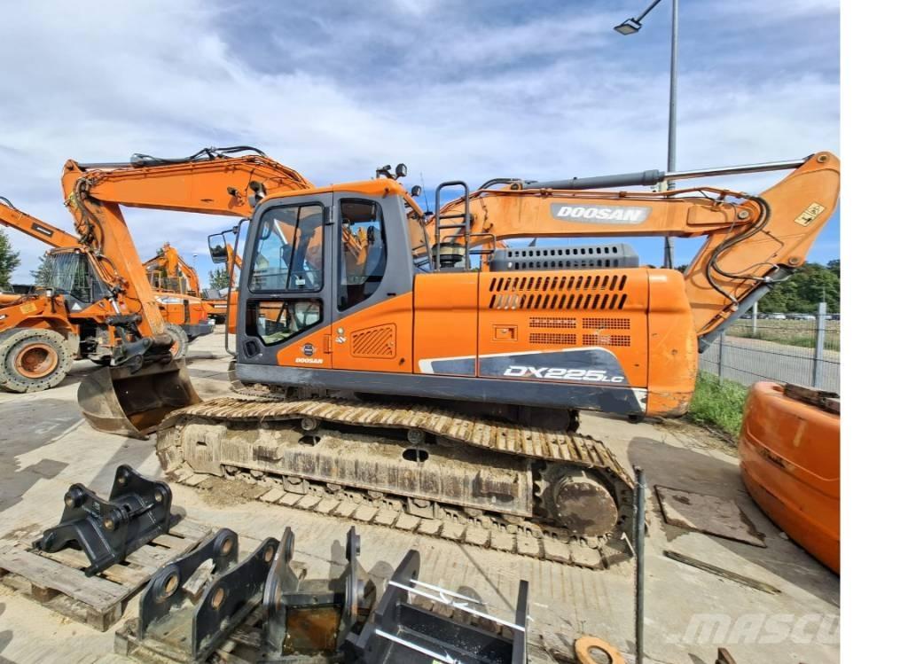 Doosan DX 225 LC-5 Bageri guseničari