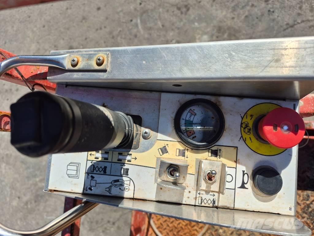 SkyJack SJ III 4632 Makazaste platforme