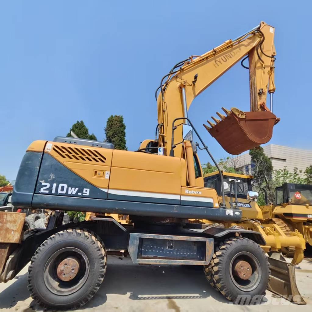 Hyundai R210W-9 Bageri točkaši