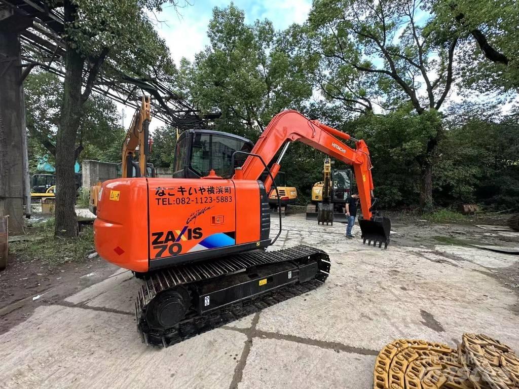 Hitachi 70 Bageri guseničari