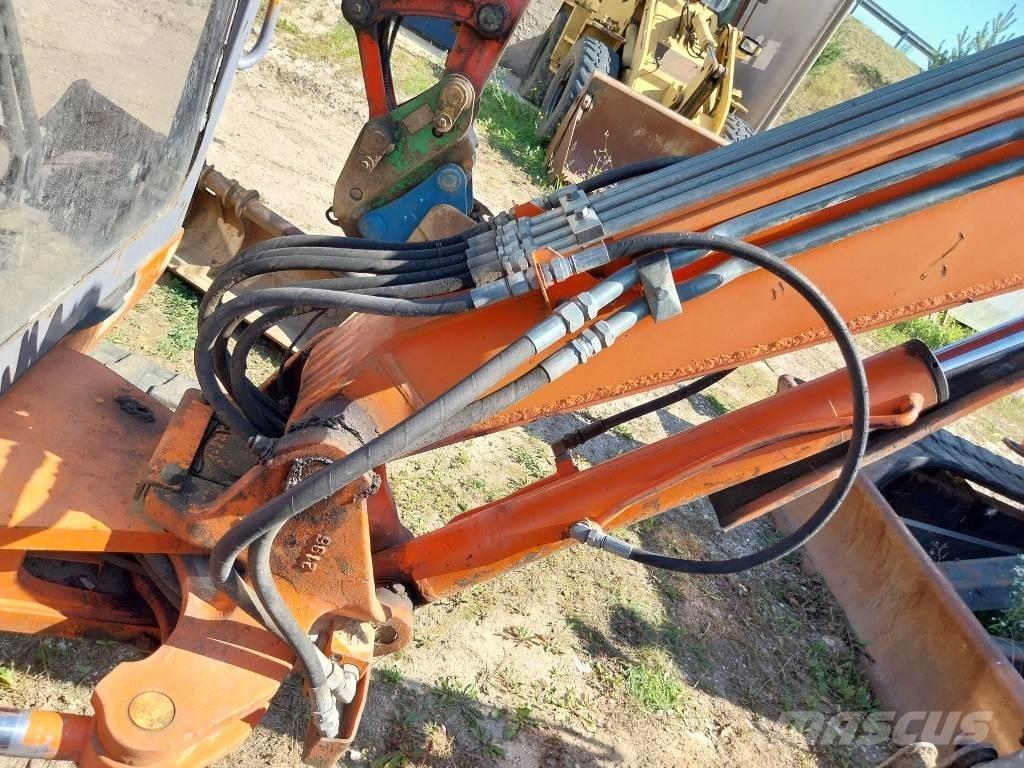 Hitachi EX 30-2 Mini bageri < 7t