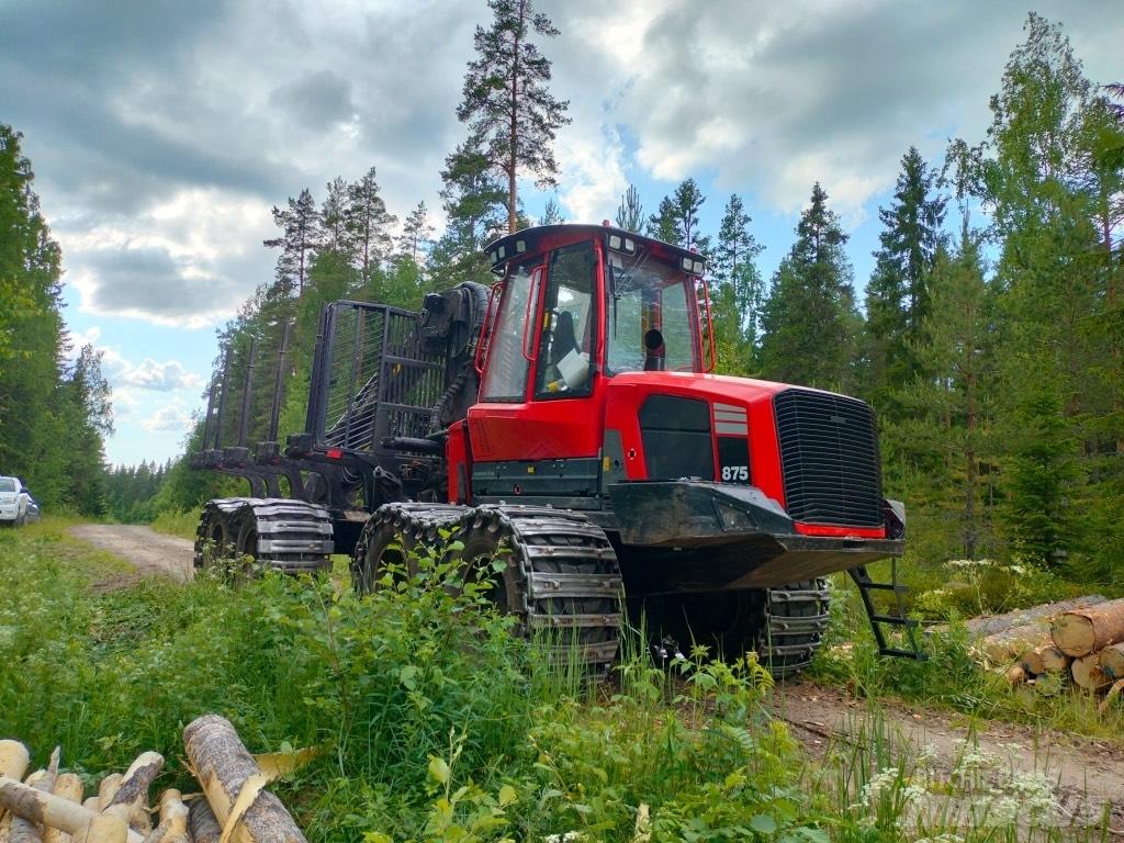 Komatsu 875 Forvarderi