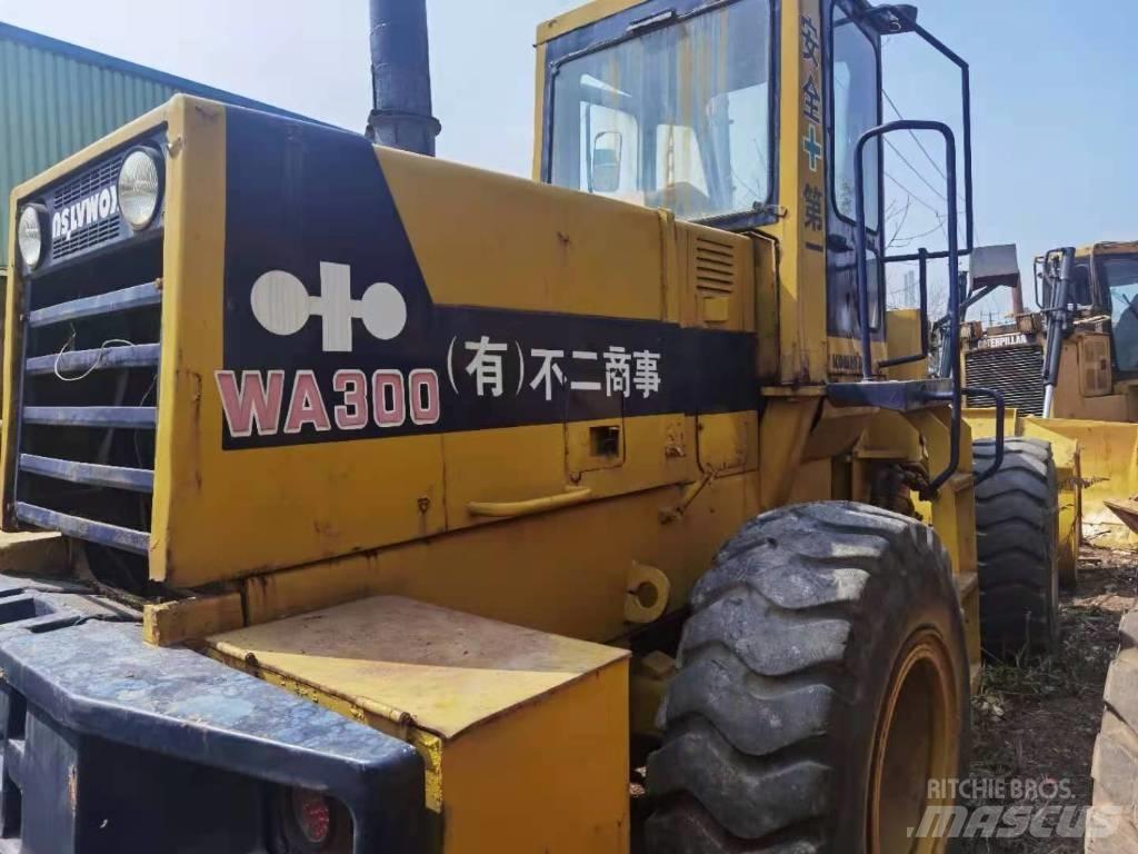 Komatsu WA 300 Utovarivači na točkove