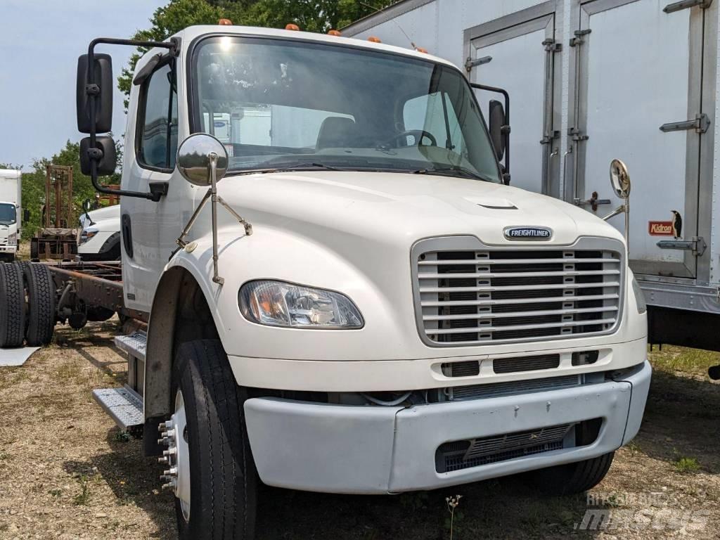 Freightliner M2106 Kamioni-šasije