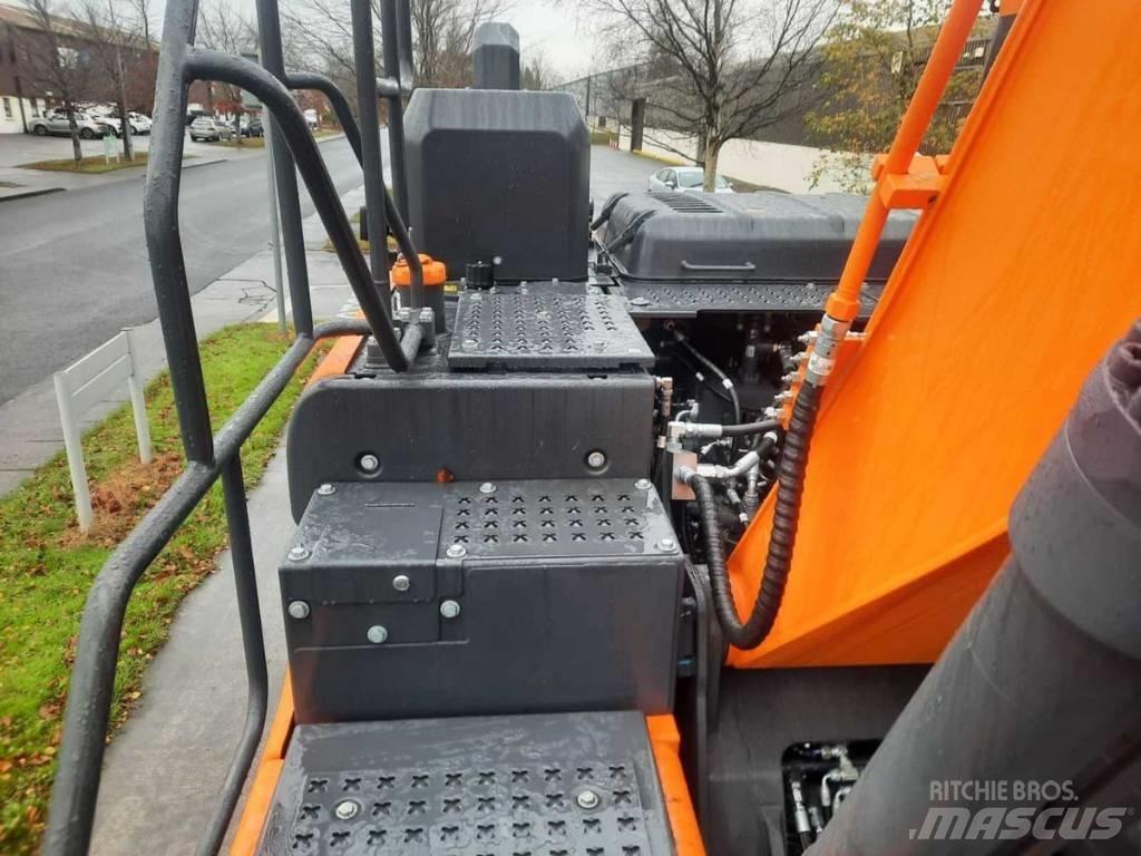 Doosan Dx140W-7 Bageri točkaši