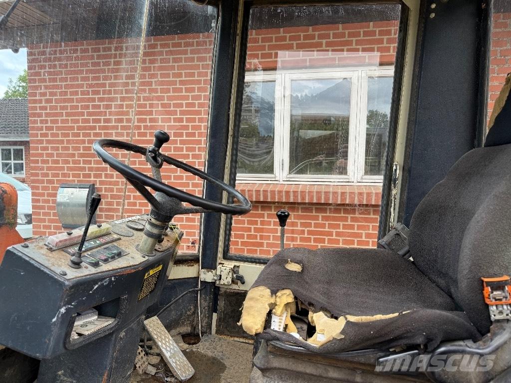 Schaeff SKL 821 Utovarivači na točkove
