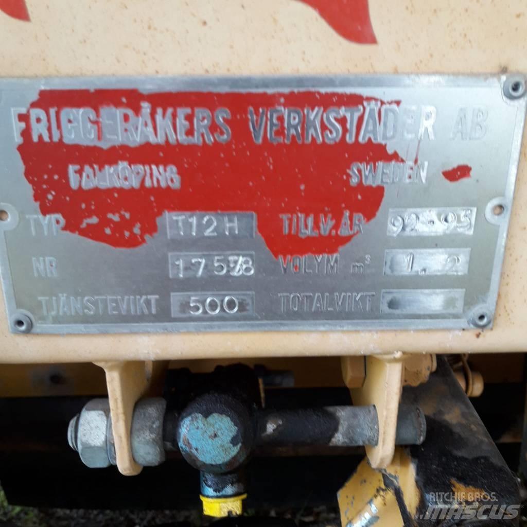 Falköping T12H Posipači soli i peska