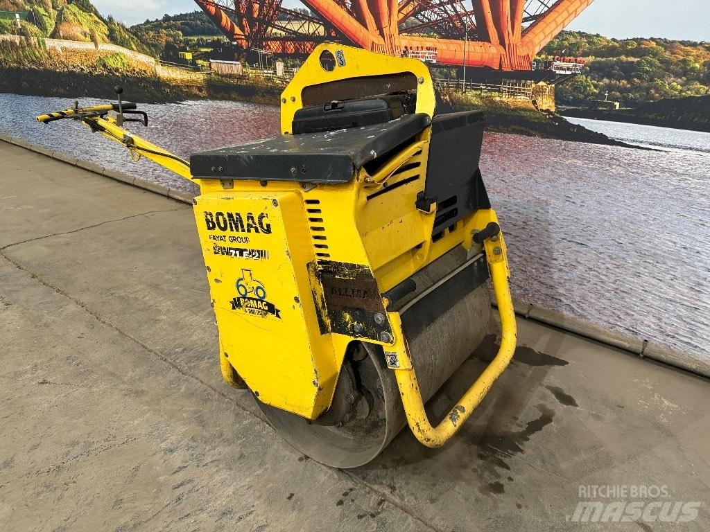 Bomag BW 71 E-2 Valjci sa jednim bubnjem