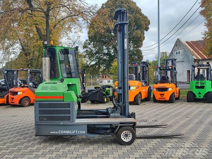 Combilift C4000 Viljuškari sa 4-stranskim dohvatom