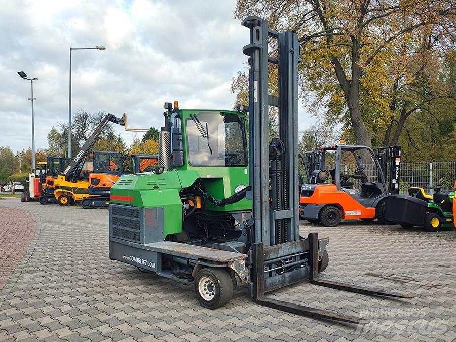 Combilift C4000 Viljuškari sa 4-stranskim dohvatom