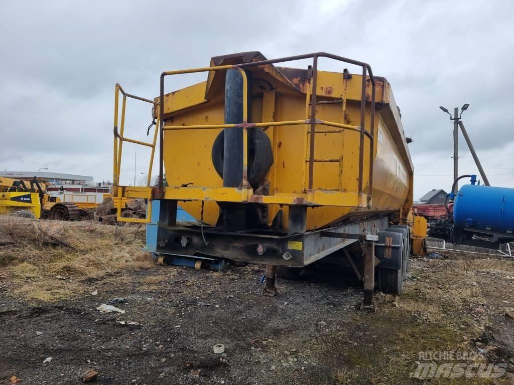 Schmitz Renders Poluprikolice polu kiperi