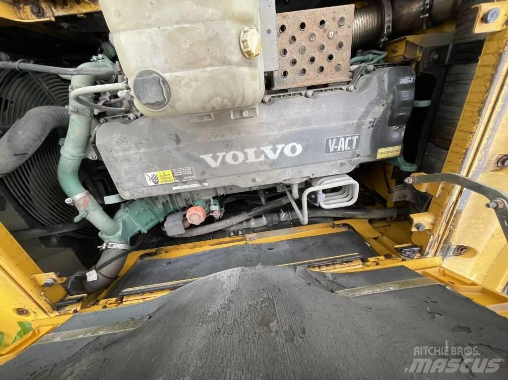 Volvo EC 380 D L Bageri guseničari
