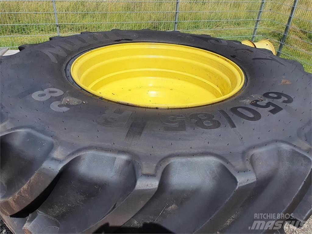 Mitas 650/85R38 x2 Gume, točkovi i felne
