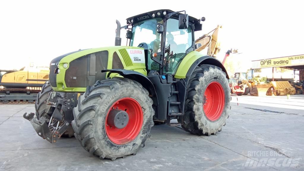 CLAAS Axion 920 Traktori