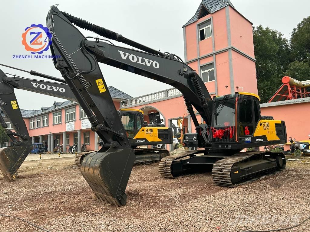 Volvo EC 240 Bageri guseničari