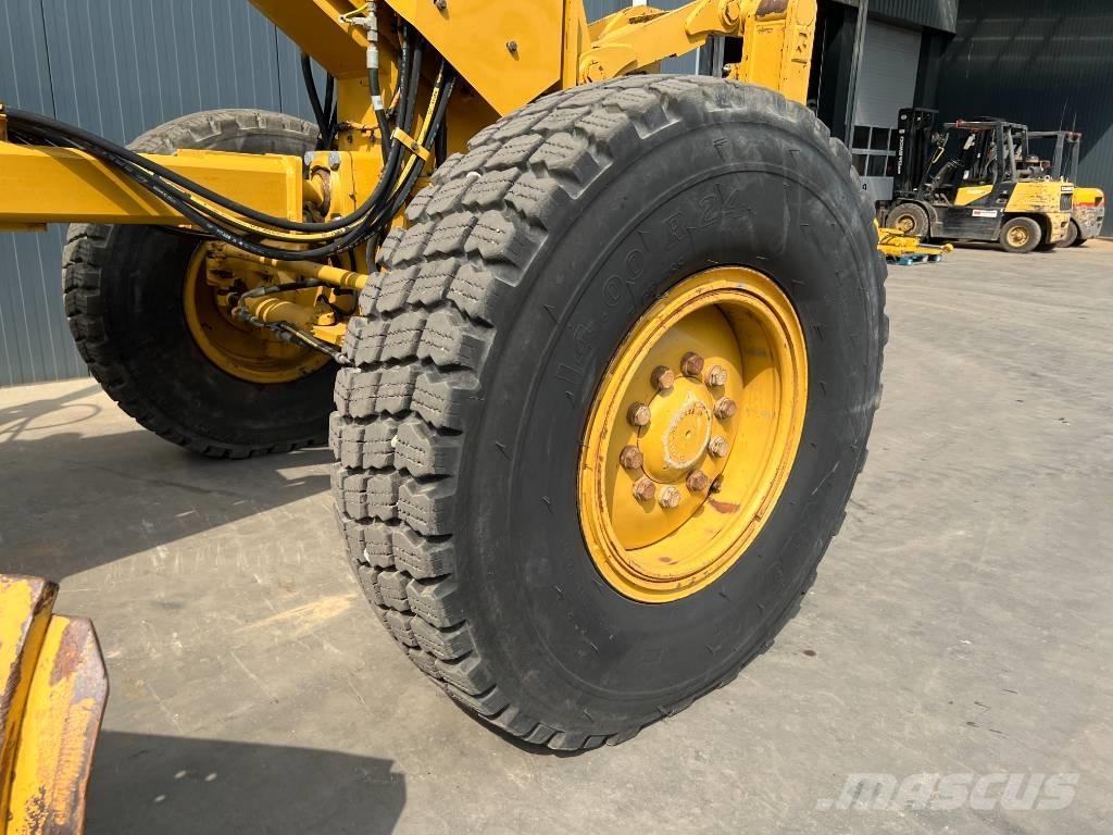 CAT 140M Grejderi