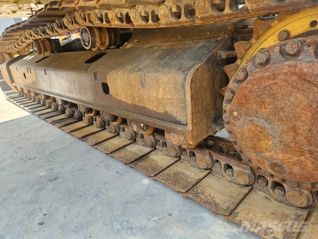 CAT 330 Bageri guseničari
