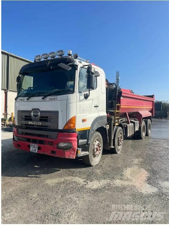 Hino 700 Series Kamioni sa kranom