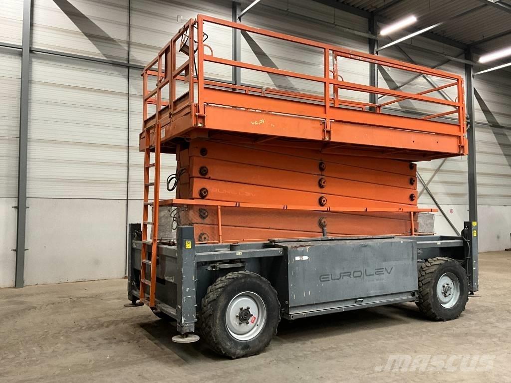 JLG 245-25 Makazaste platforme