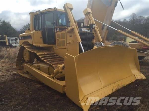CAT D 6 R Buldožeri guseničari
