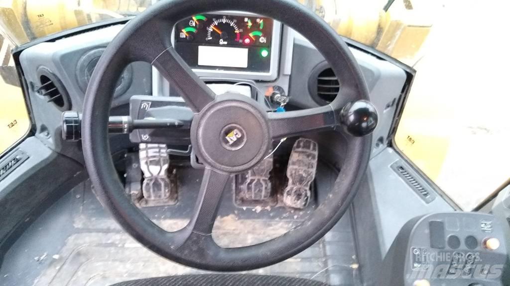 CAT 950M Utovarivači na točkove