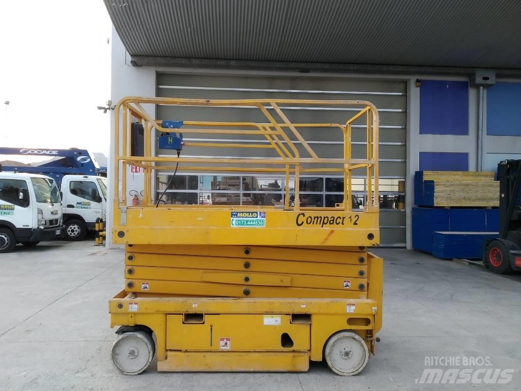 Haulotte Compact 12 Makazaste platforme