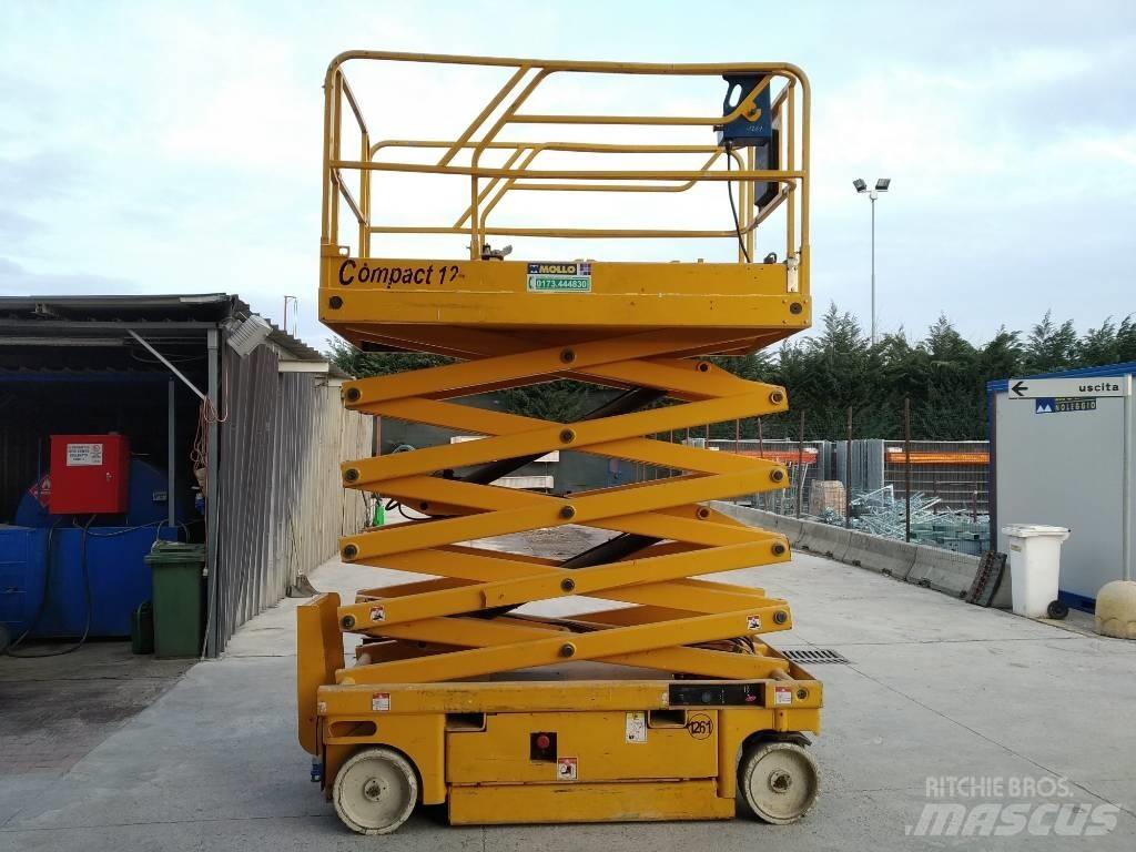 Haulotte Compact 12 Makazaste platforme