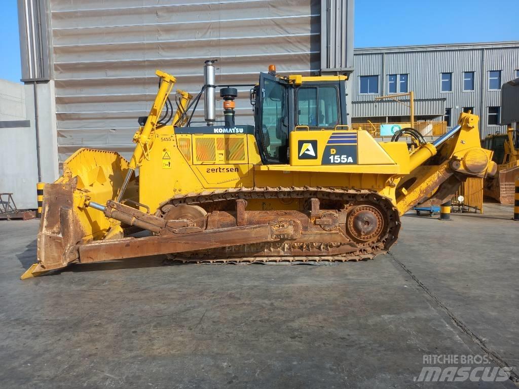 Komatsu D155A-6R Buldožeri guseničari
