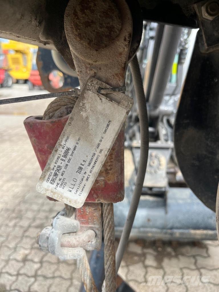 Manitou / Winch 5t Teleskopski viljuškari